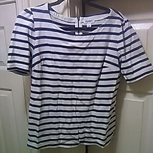 💲1⃣▶Old Navy Navy and White Striped Short Sleeve Top